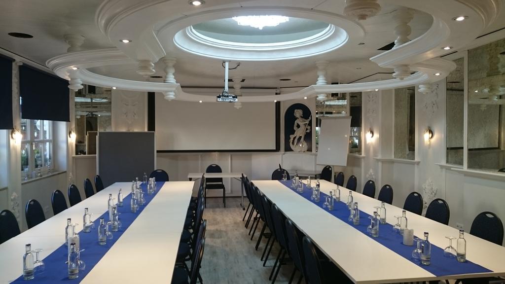 Hotel Garni Zum Gockl Унтерфёринг Экстерьер фото